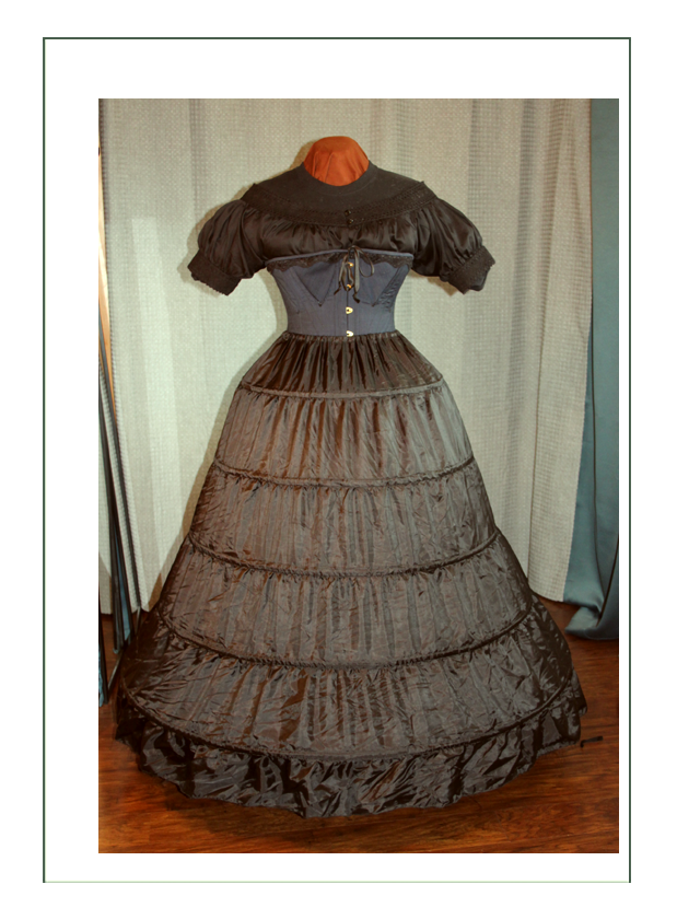 1861 – Elizabeth Keckley, Purple velvet day and evening dress