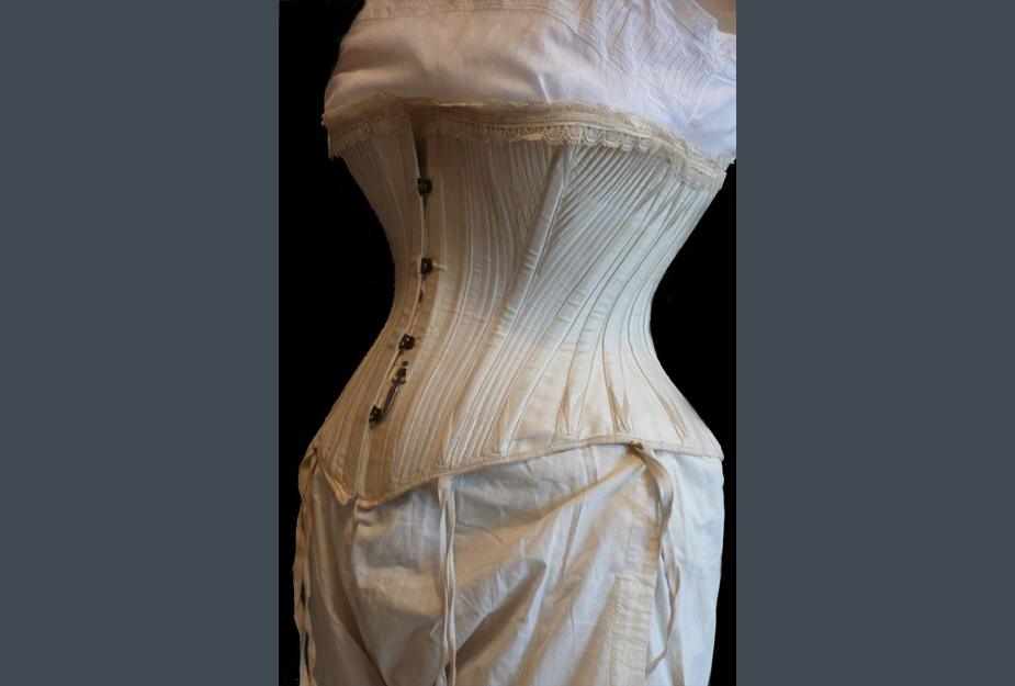 Hourglass corset from 1878' Kids' Apron